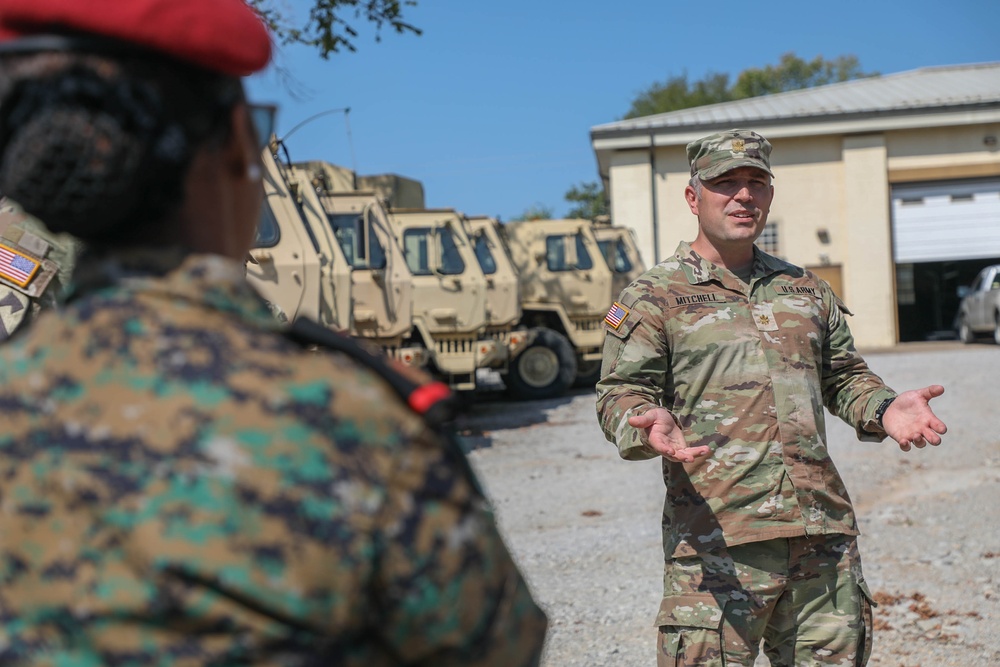 Kentucky Guardsmen host state partner nation