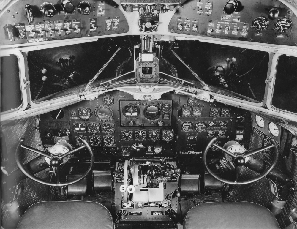 C47-cockpit