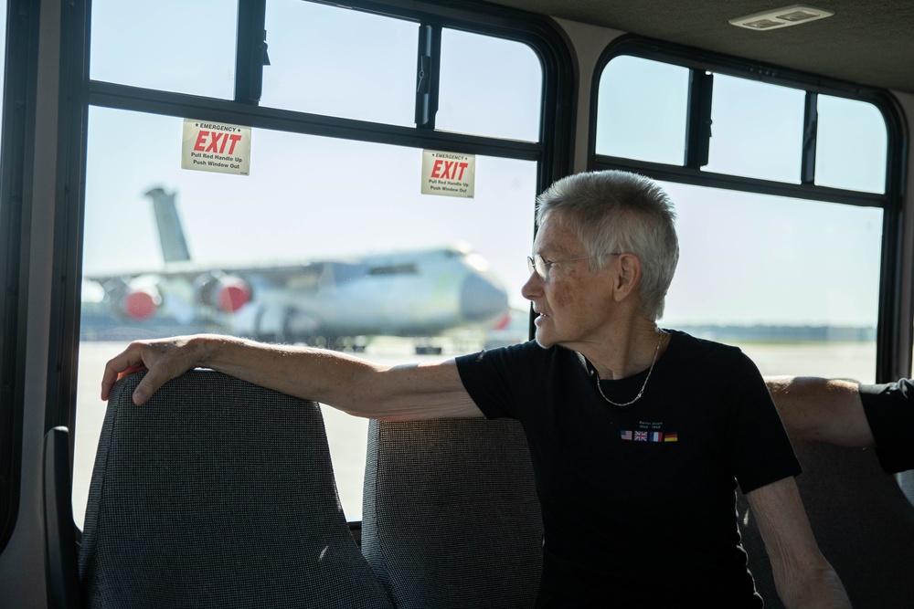 Separated by time: US veteran, German native meet through airlift supplies