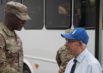 Separated by time: US veteran, German native meet through airlift supplies