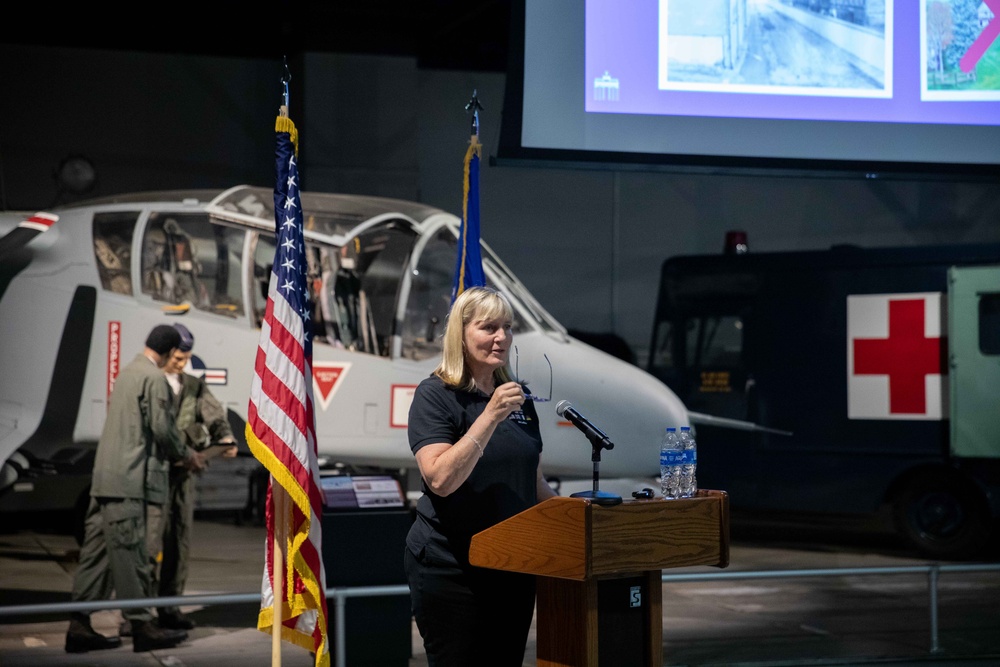 Separated by time: US veteran, German native meet through airlift supplies