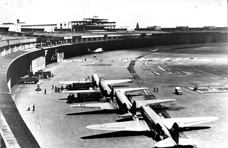 Separated by time: US veteran, German native meet through airlift supplies