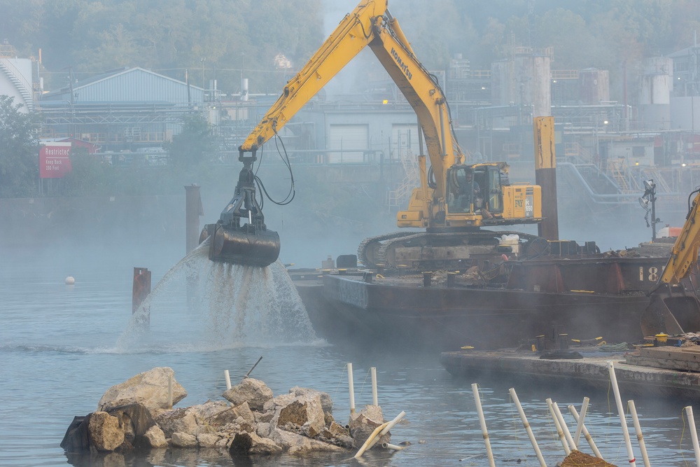 Pittsburgh District clears passage through dam, opens navigation channel to industry on Monongahela River to industry