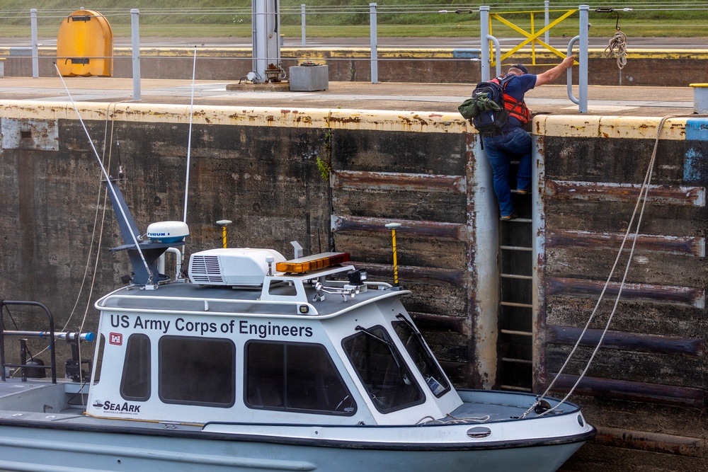 Pittsburgh District clears passage through dam, opens navigation channel to industry on Monongahela River to industry