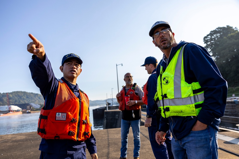 Pittsburgh District clears passage through dam, opens navigation channel to industry on Monongahela River to industry