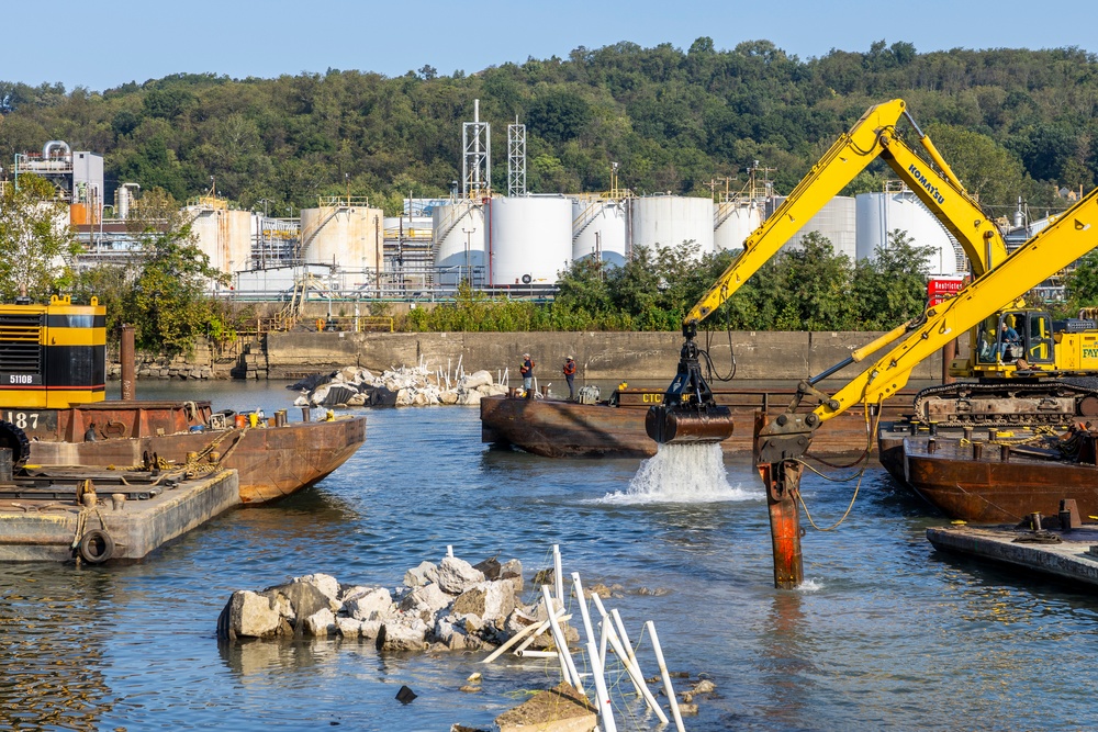 Pittsburgh District clears passage through dam, opens navigation channel to industry on Monongahela River to industry