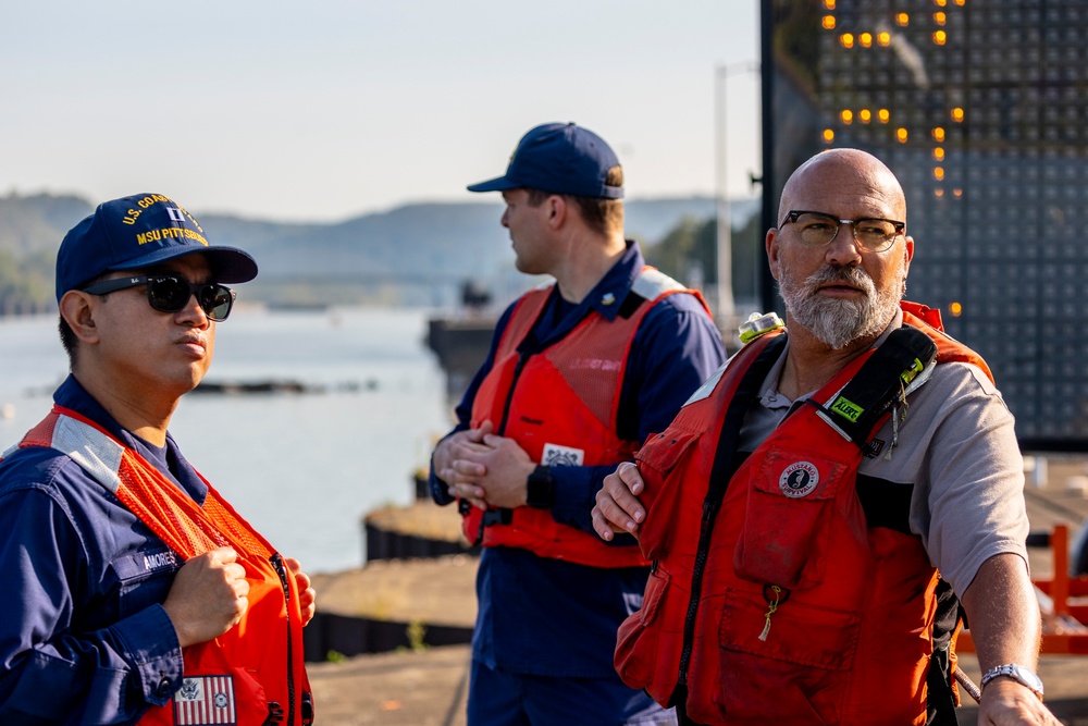 Pittsburgh District clears passage through dam, opens navigation channel to industry on Monongahela River to industry