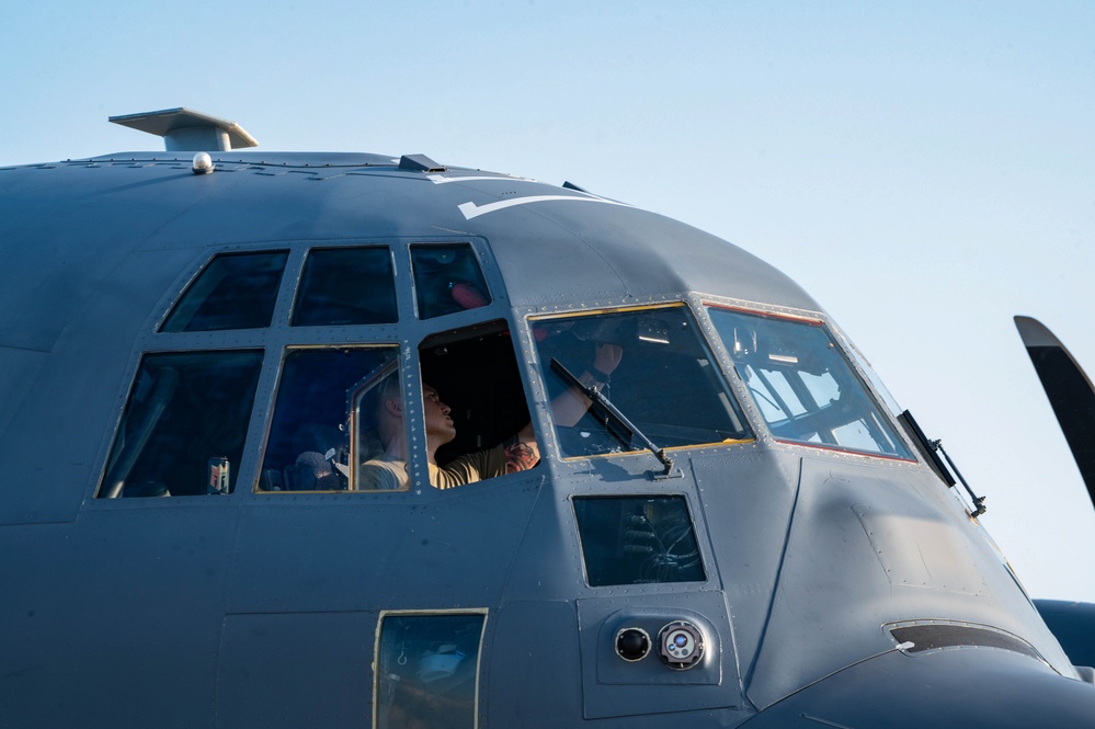 15th SOS carries out operational functions
