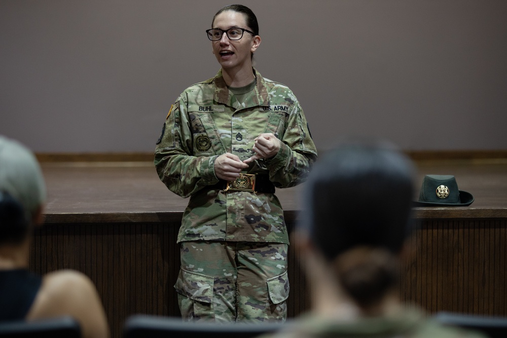 2023 Drill Sergeant of the year visits Fort Cavazos