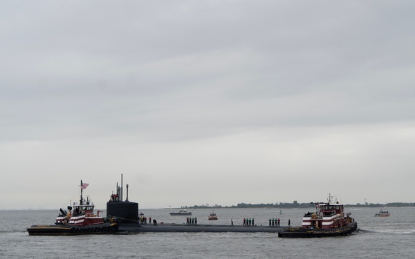 PCU New Jersey arrives an NWS Earle