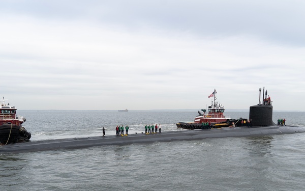 PCU New Jersey arrives an NWS Earle