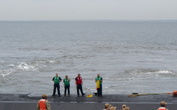 PCU New Jersey arrives an NWS Earle