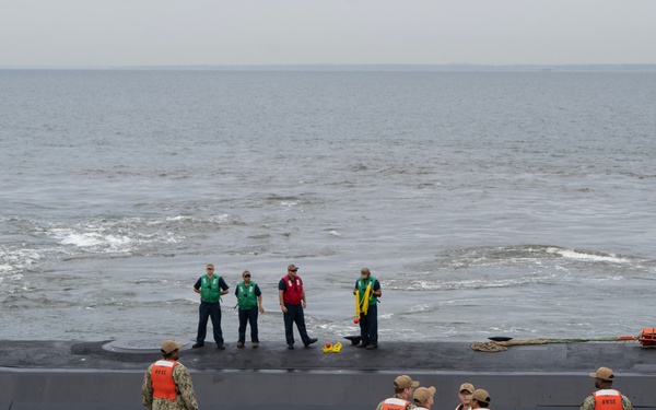 PCU New Jersey arrives an NWS Earle