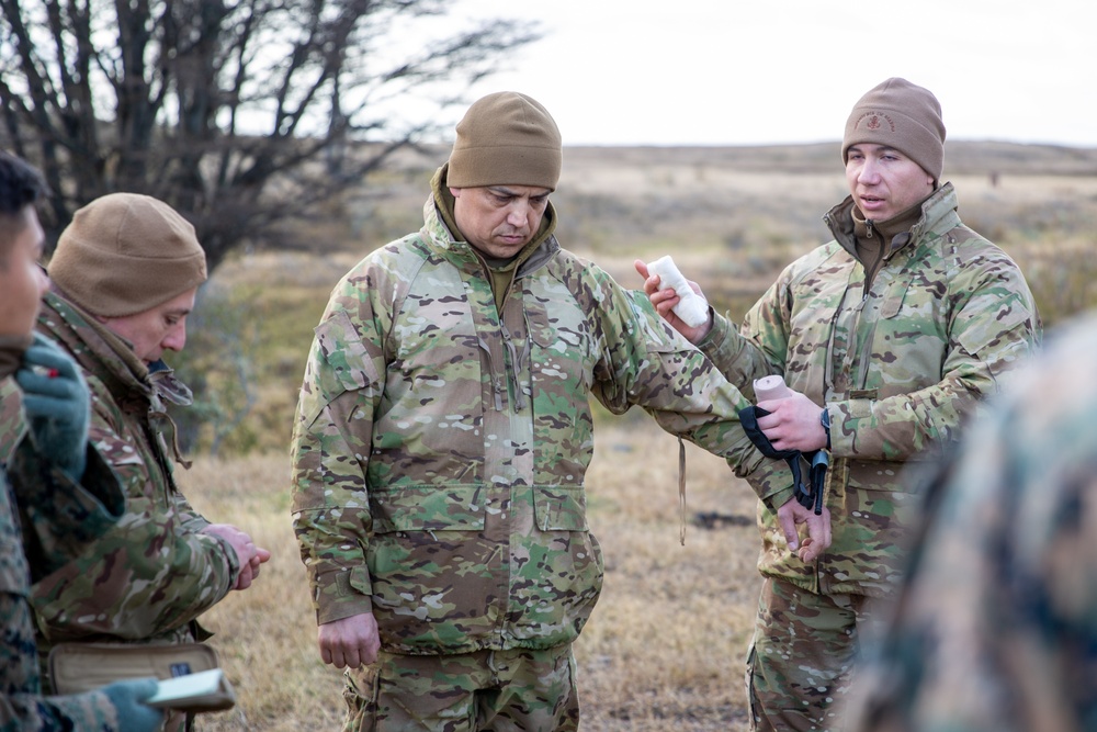 Chilean Marines share medical tactics, techniques with U.S. Marines during Exercise UNITAS LXV