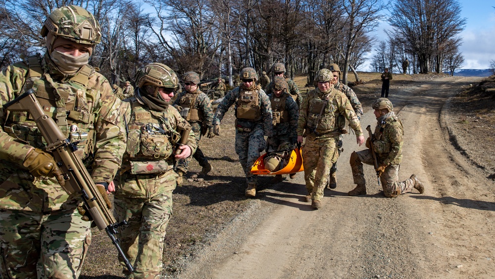 Chilean Marines share medical tactics, techniques with U.S. Marines during Exercise UNITAS LXV