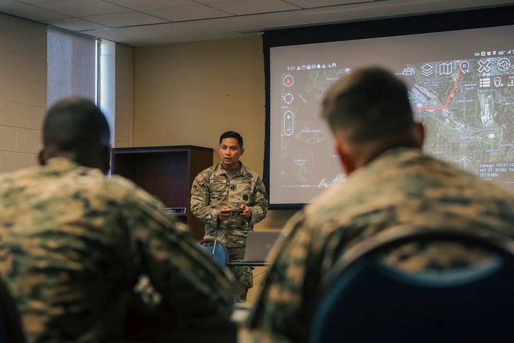 Applying the ATAK App: 10th HRF builds 'common operating picture' through joint training