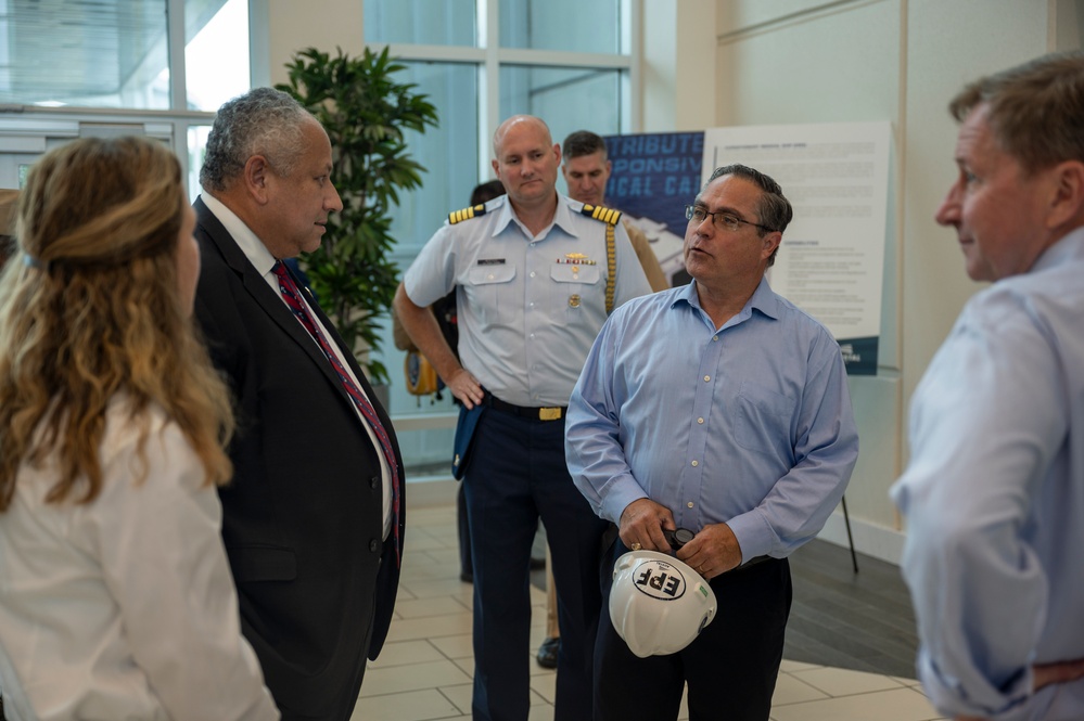 SECNAV Visits Austal USA