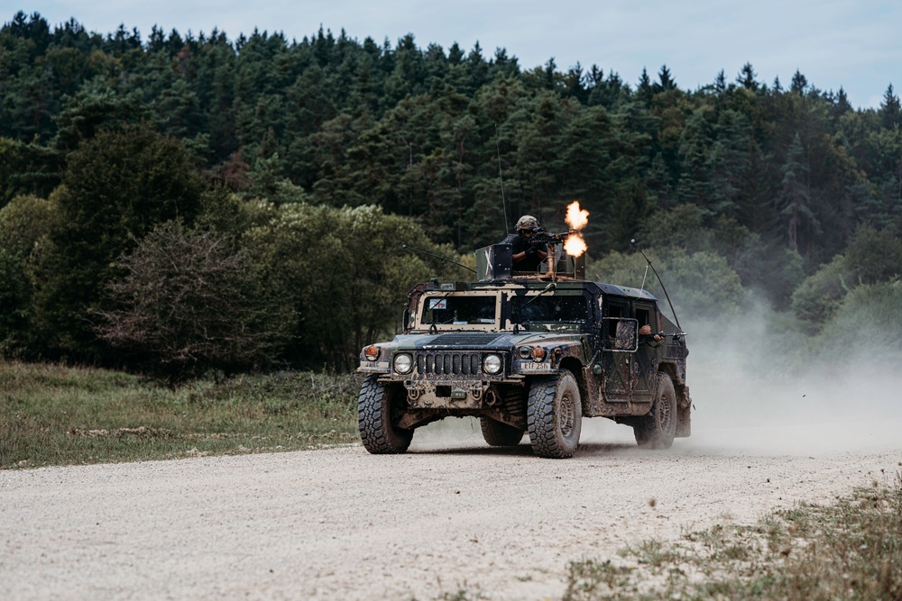 Soldiers Hold Their Ground During Saber Junction Exercise