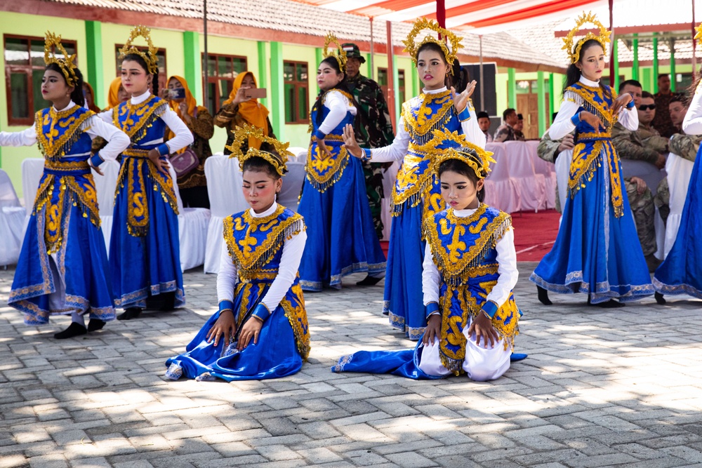 Children from Palangan, Indonesia perform their dance routine in celebration of their newly refurbished school during Super Garuda Shield, Sept. 5, 2024