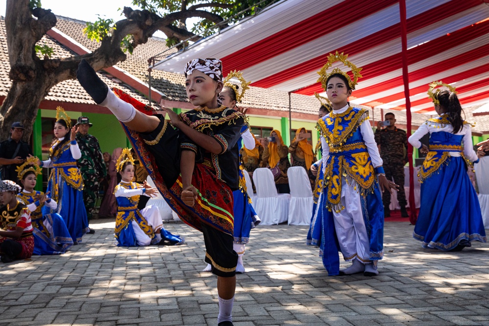 Children from Palangan, Indonesia perform their dance routine in celebration of their newly refurbished school during Super Garuda Shield, Sept. 5, 2024