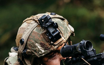 Soldiers Hold Their Ground During Saber Junction Exercise