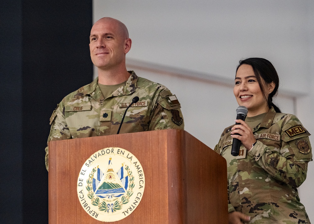 US service members provide medical care for El Salvadoran citizens in AMISTAD campaign