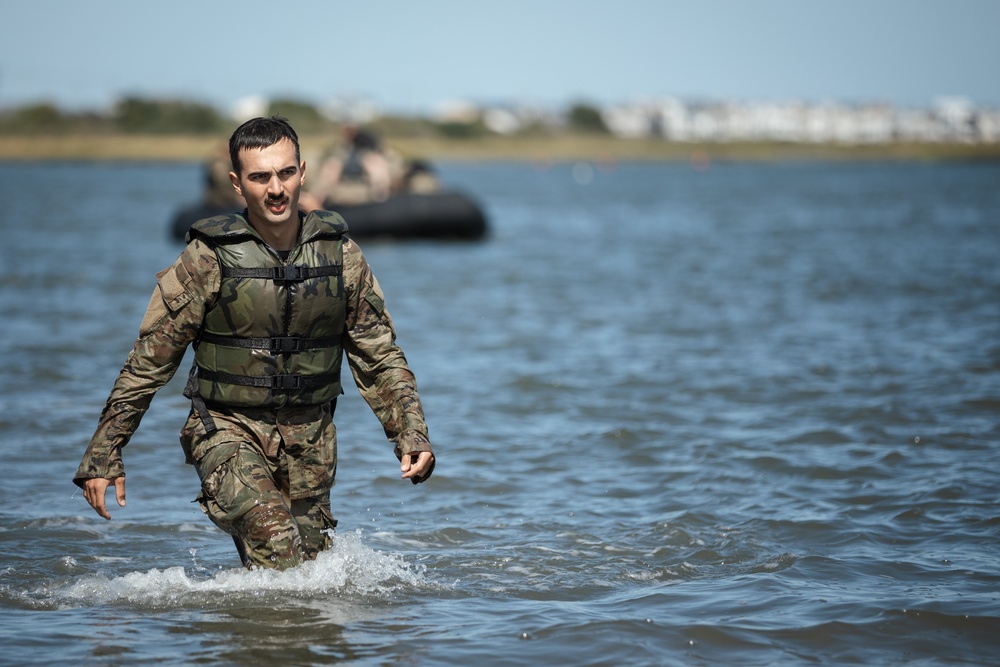 Army Reserve Best Squad Competition 2024 - Helocast Exercise