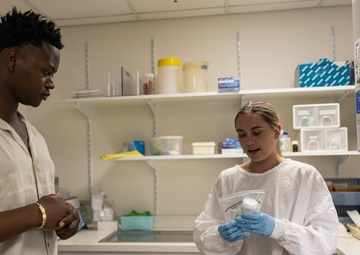 MRF-D 24.3: U.S. Navy medical personnel visit the Menzies School of Health Research