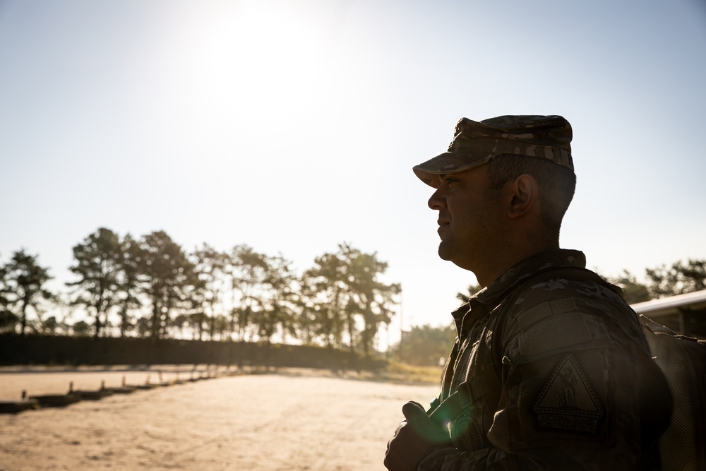 Recruiting and Retention Battalion Qualifies Their Weapons
