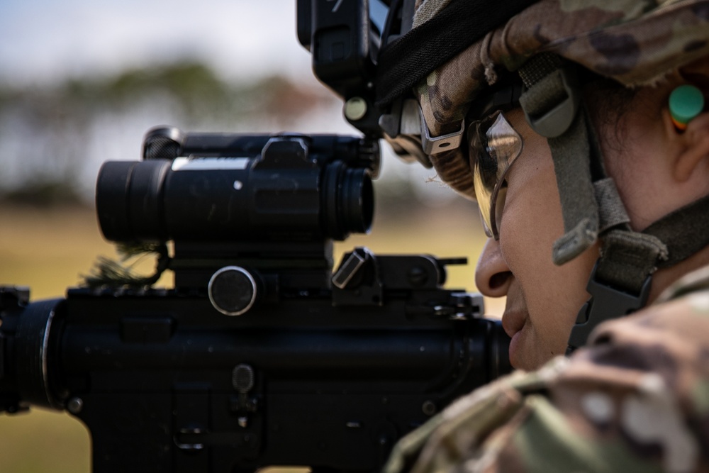 Recruiting and Retention Battalion Qualifies Their Weapons