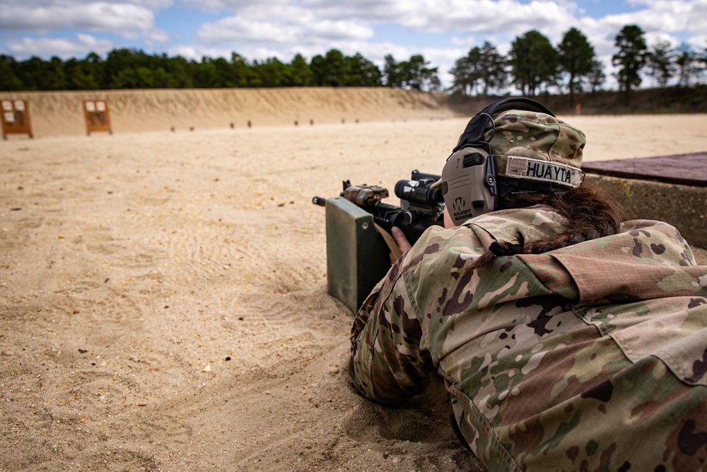 Recruiting and Retention Battalion Qualifies Their Weapons