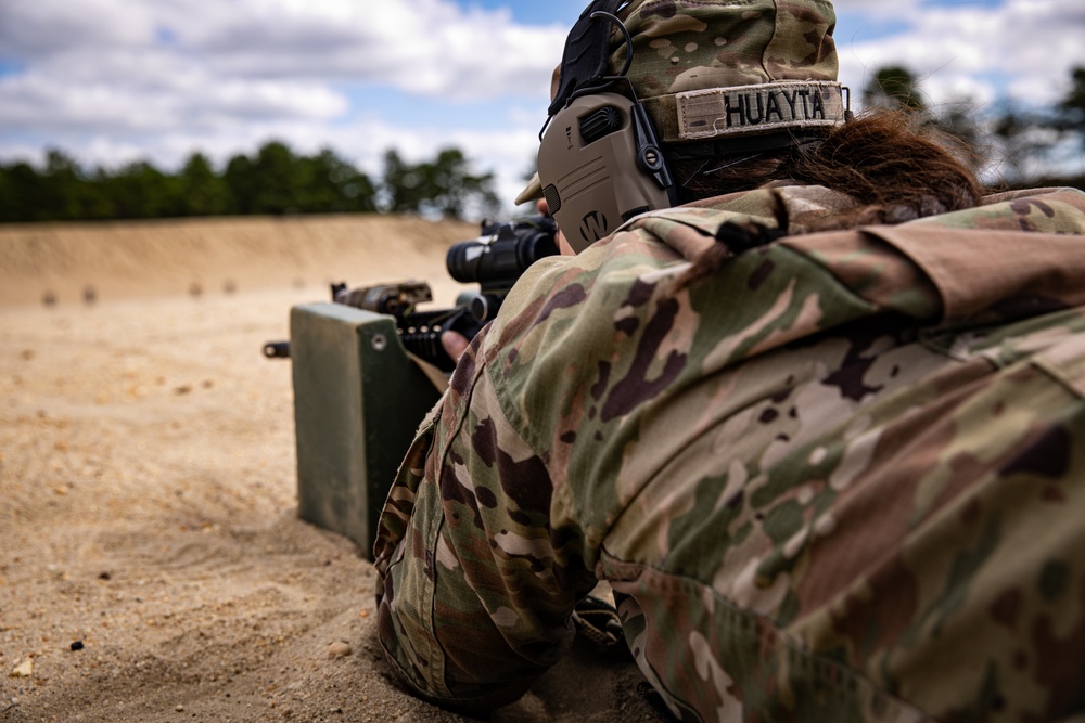 Recruiting and Retention Battalion Qualifies Their Weapons