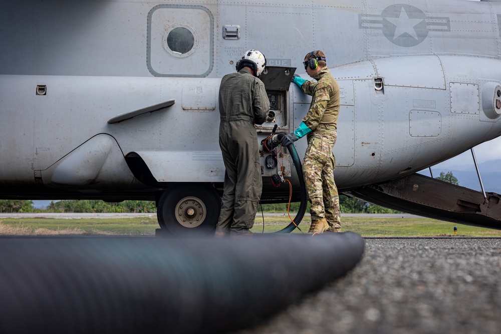 MRF-D 24.3: VMM-268 (Rein.) Marines, ADF service members refuel MV-22B Osprey during Operation Render Safe 2024-2