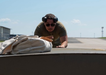 434th LRS Hot Refuels F-16