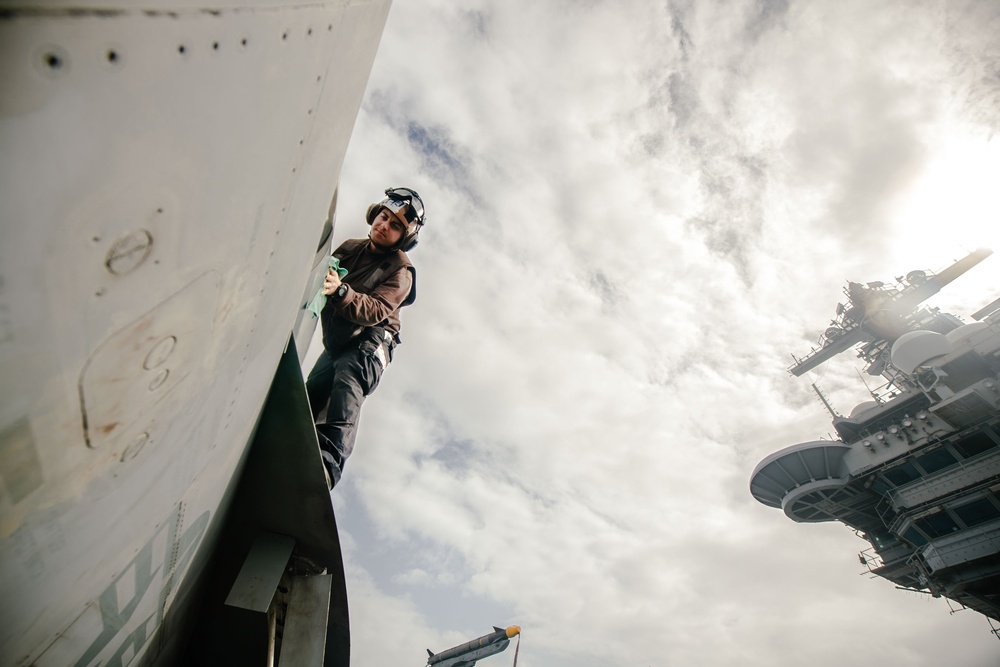 Cleaning Aircraft Aboard Theodore Roosevelt