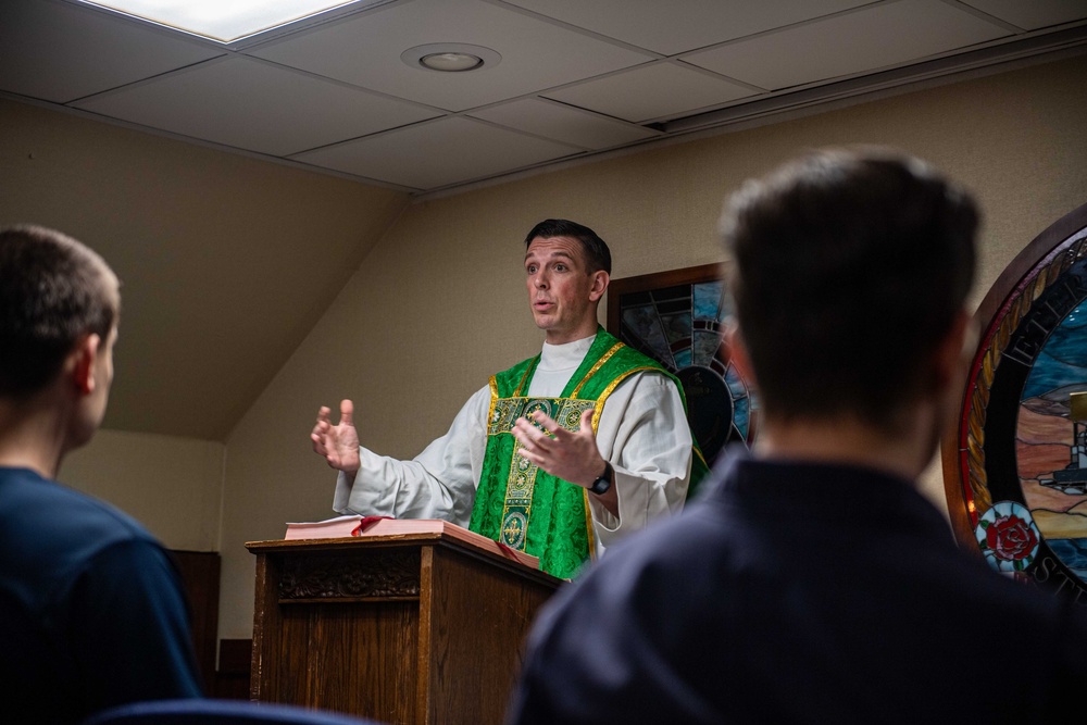 Chaplain Delivers Sermon Aboard Theodore Roosevelt