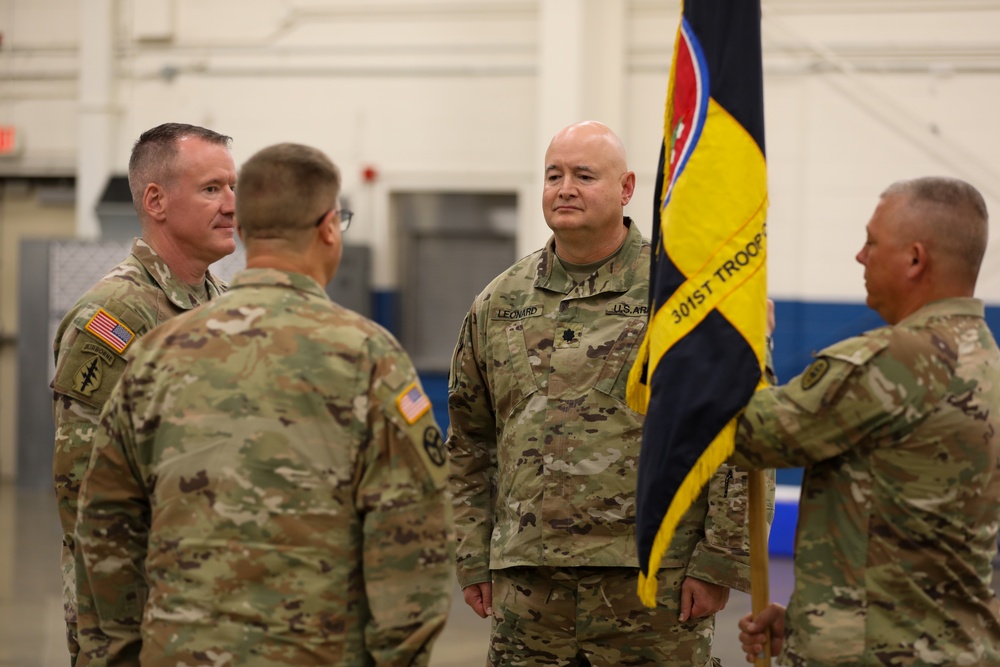 Lt. Col. John Leonard assumes command of the 301st Troop Command