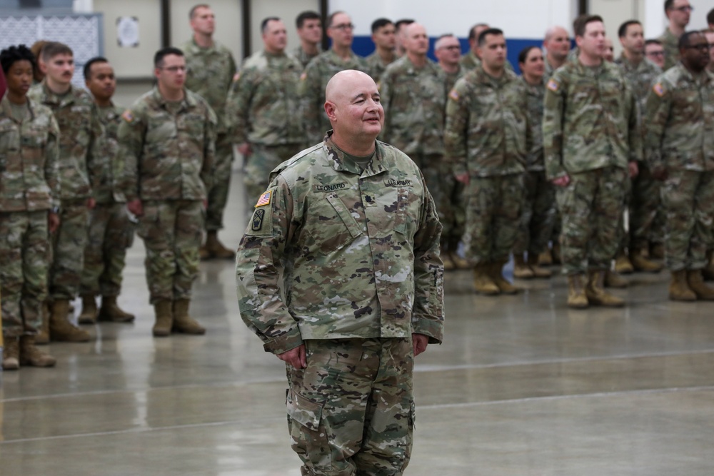 Lt. Col. John Leonard assumes command of the 301st Troop Command