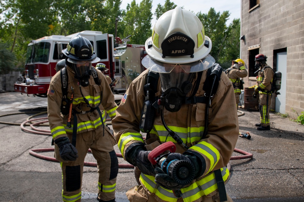 419th CE Fire Flight conducts structural live fire training