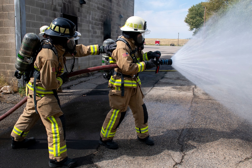 419th CE Fire Flight conducts structural live fire training