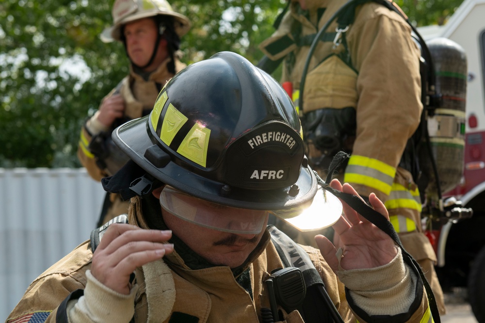 419th CE Fire Flight conducts structural live fire training