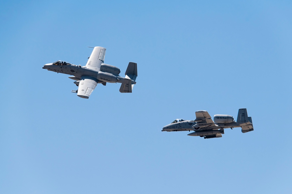 A-10s Train in the Middle East