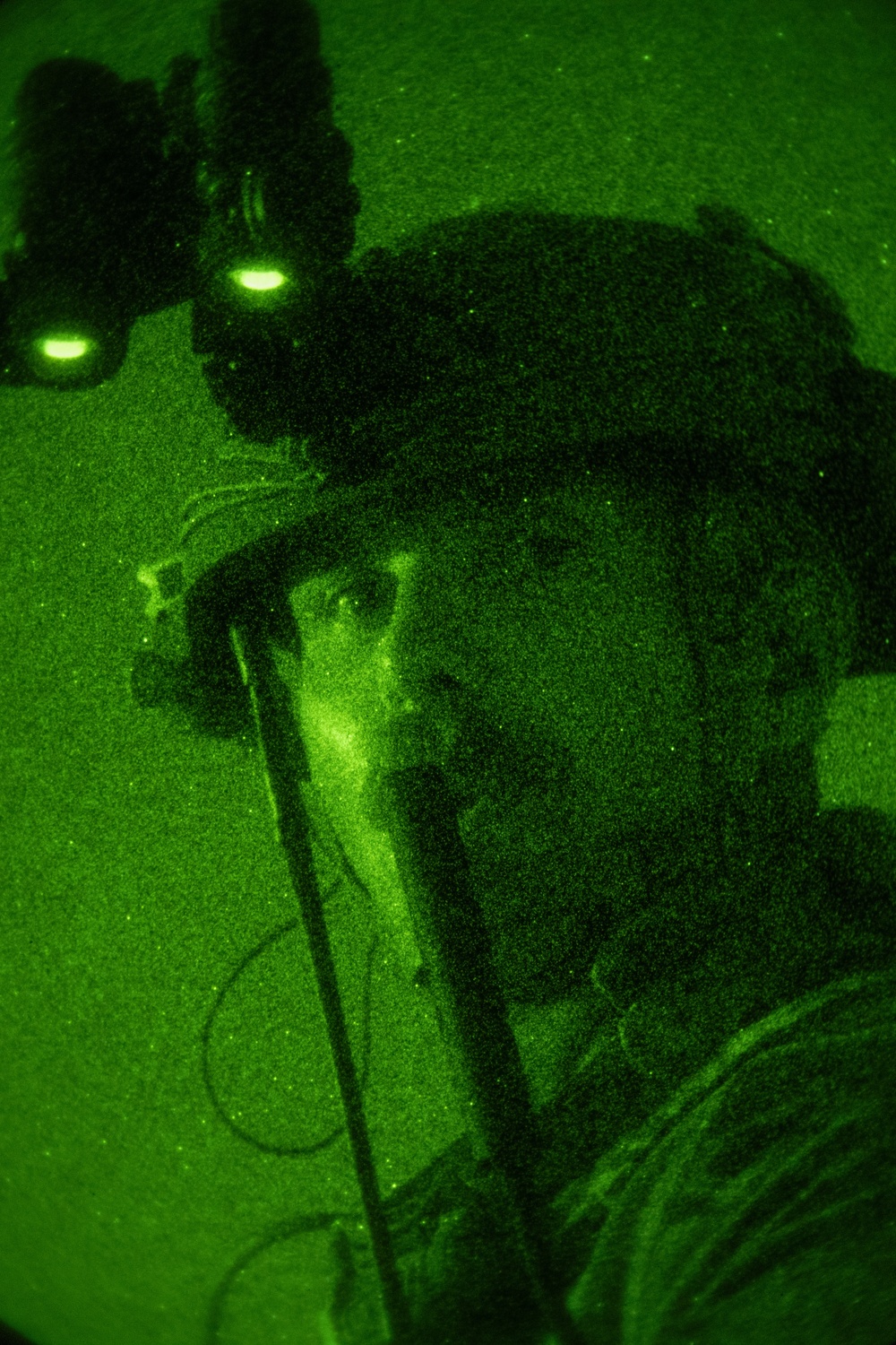 Deployed EOD techs hone irregular warfare and ACE capabilities during Operation Crushing Salvo