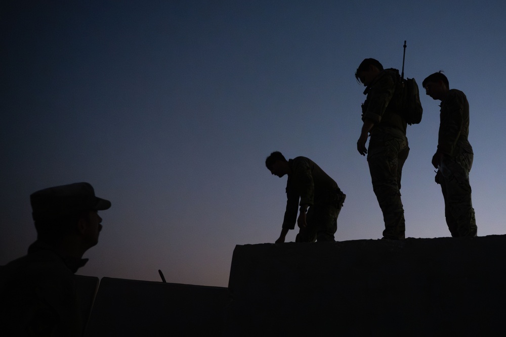 Deployed EOD techs hone irregular warfare and ACE capabilities during Operation Crushing Salvo