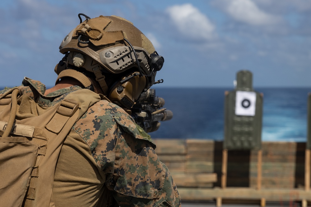 31st MEU conducts live-fire Deck Shoot