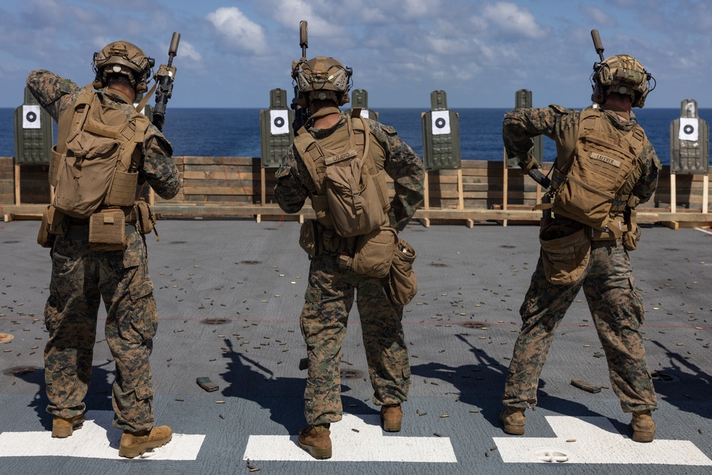 31st MEU conducts live-fire Deck Shoot