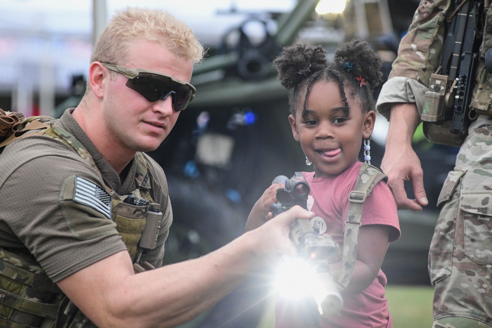 Fort Stewart, Hunter Army Airfield Host Honor Night