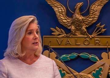 USAMMDA developer, Army Veteran earns Army’s Hoge Award