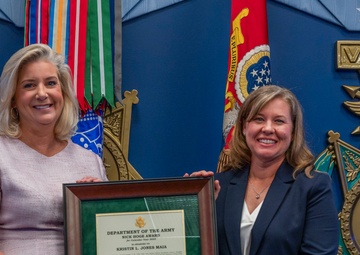 USAMMDA developer, Army Veteran earns Army’s Hoge Award