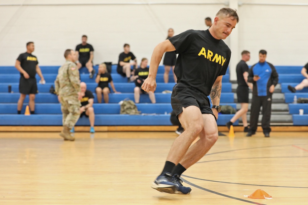 13th CSSB Soldiers take German Fitness Test